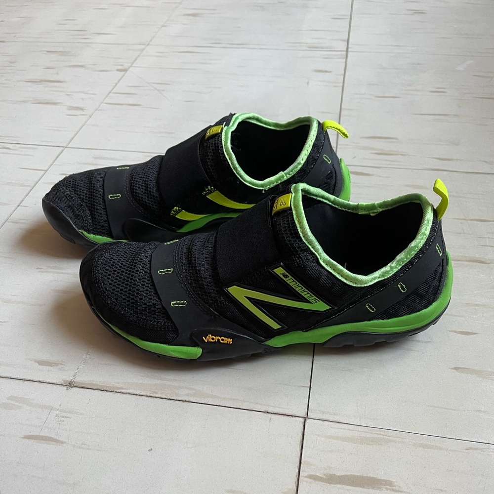 New Balance Minimus running shoes Vibram sole